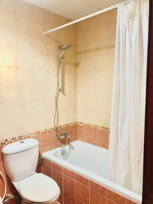 Image 3 of Delux Sea Views Studio Apartment & 5 stars Dubai’s hotel access entertainments – Marina Dubai