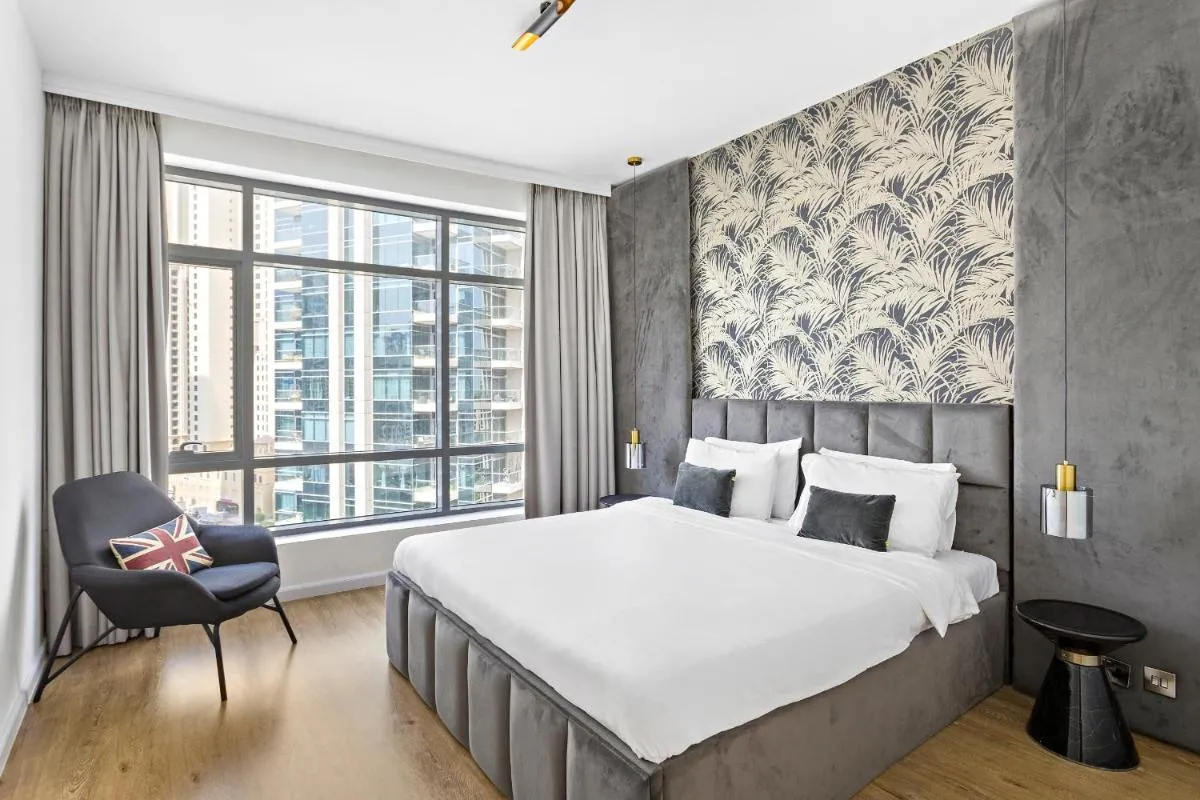 Image 1 of Deluxe Apartment with Full Marina View, 5 min from JBR Beach and Dubai Marina Mall