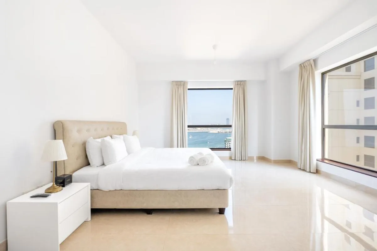 Image 6 of Deluxe Retreat In JBR – Million Dollar View – Balcony