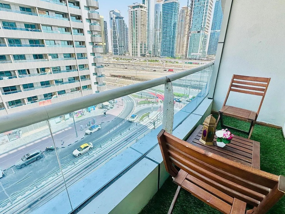 Image 5 of Diamond Crown – Studio Holiday Apartment in Dubai Marina