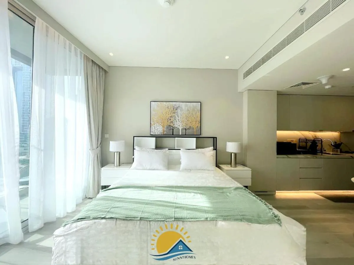 Image 5 of Dubai Marina Walk Gem Modern Apt with Pool & Gym access, Steps to Beach & Metro