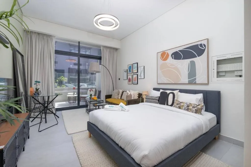 Image of Eclectic Studio with Terrace in Oxford Blvd JVC