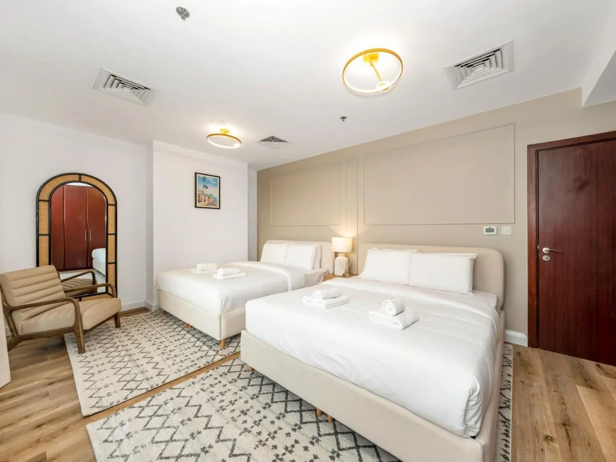 Image 6 of Elegant Dubai Eye Beach Retreat