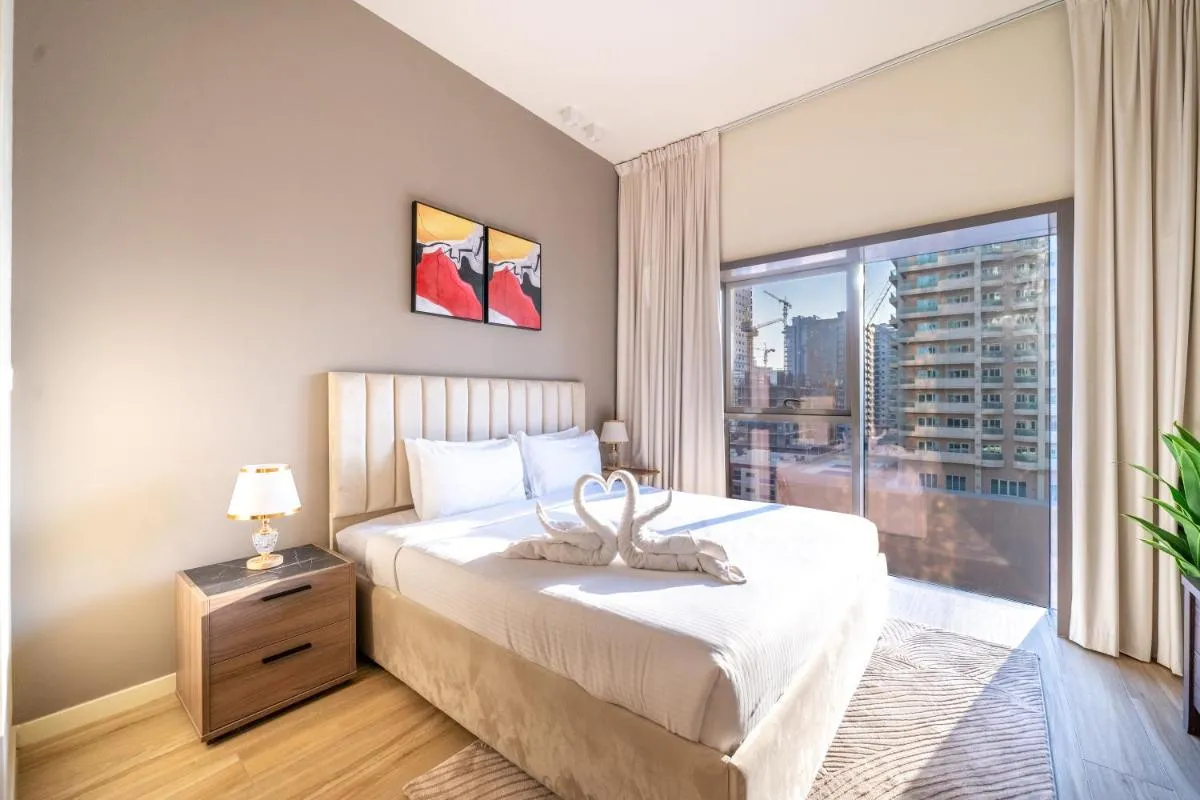Image 1 of Elegant Studio Apartment in Park View Tower JVC