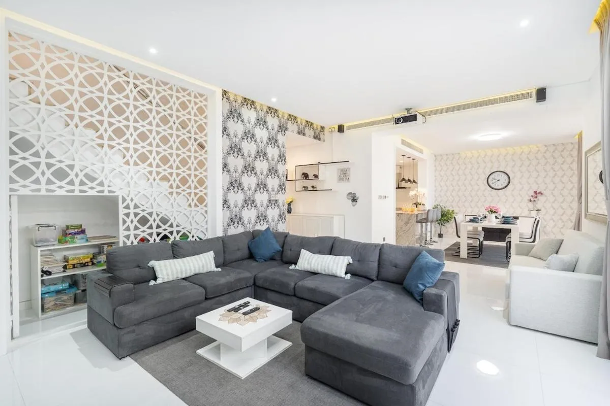 Image 3 of Exceptional Villa for your Family