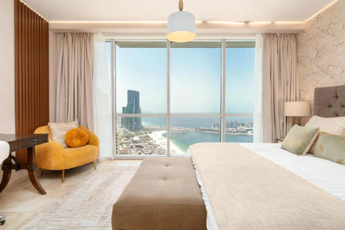 Image of Extraordinary Destination, JBR 4003