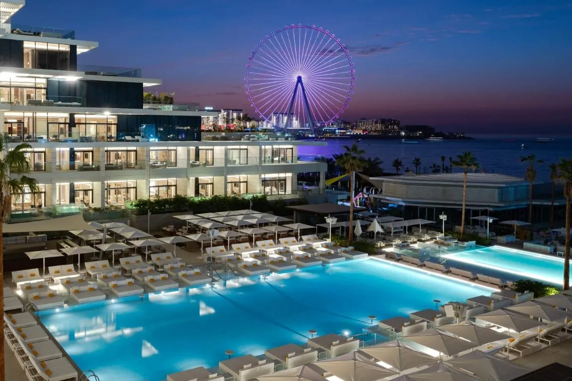 Image of FIVE LUXE