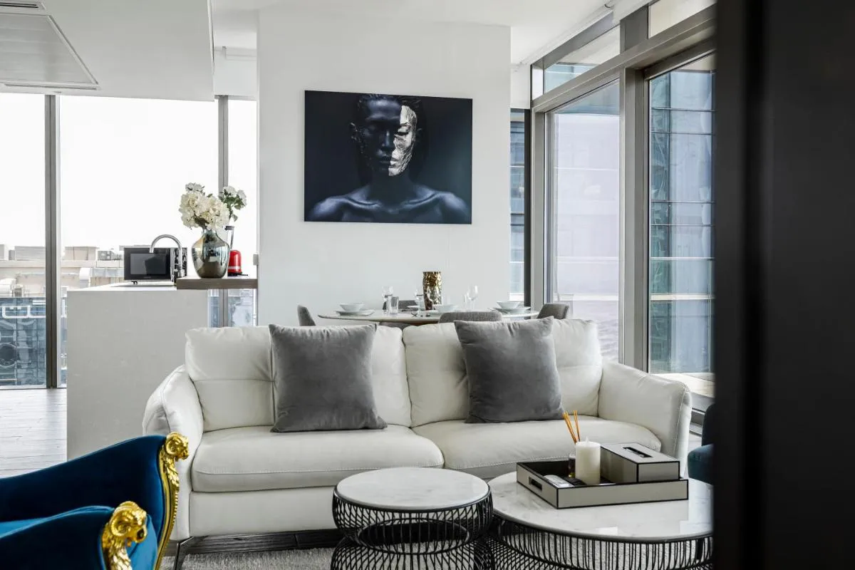 Image 3 of Fantastic 2Beds High Floor Marina Gate 3