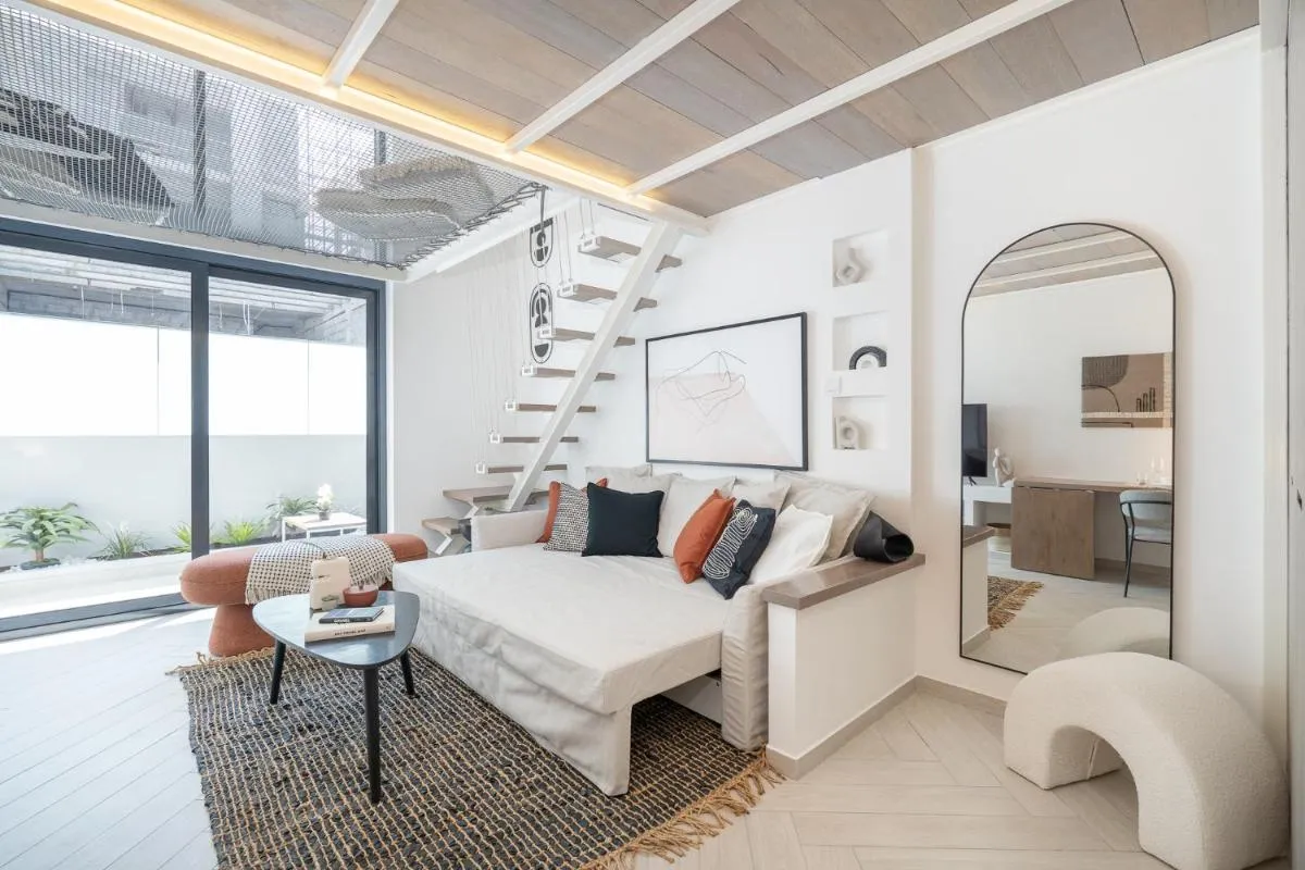 Image 5 of Fashionable loft with catamaran net in JVC