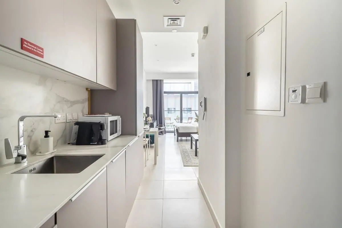 Image 4 of Frank Porter – Divine Residences