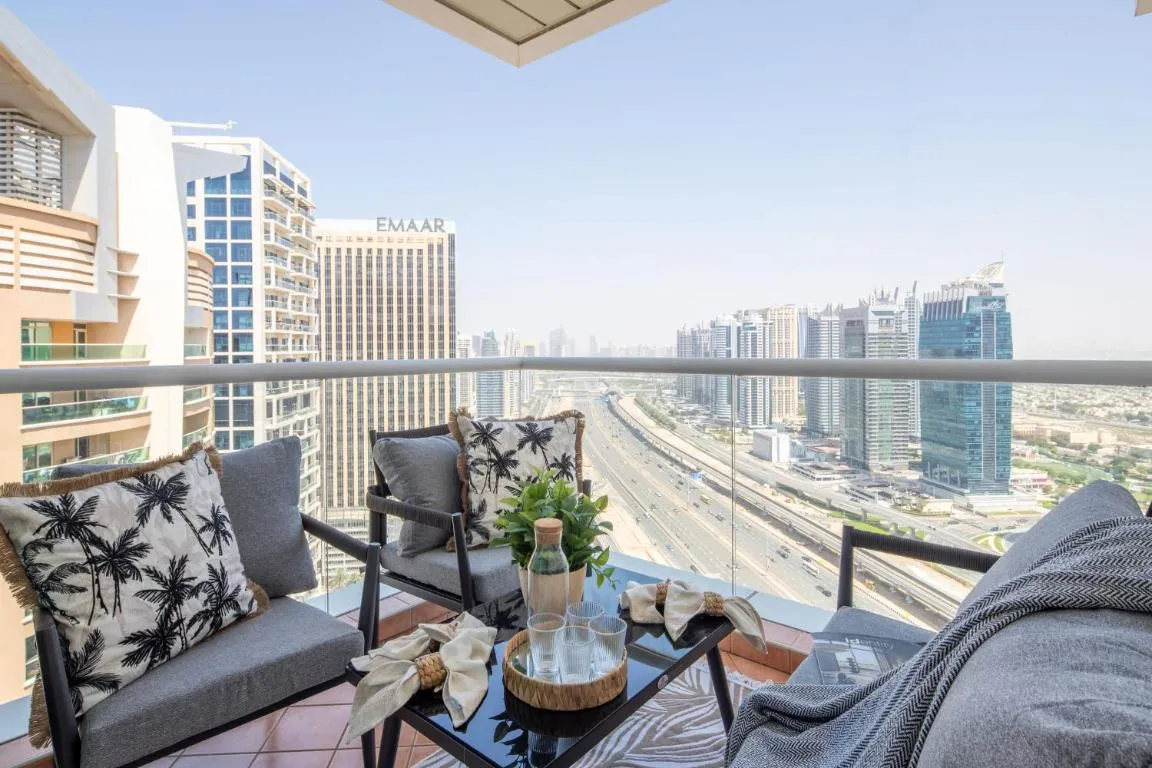 Image of Frank Porter – La Riviera Tower