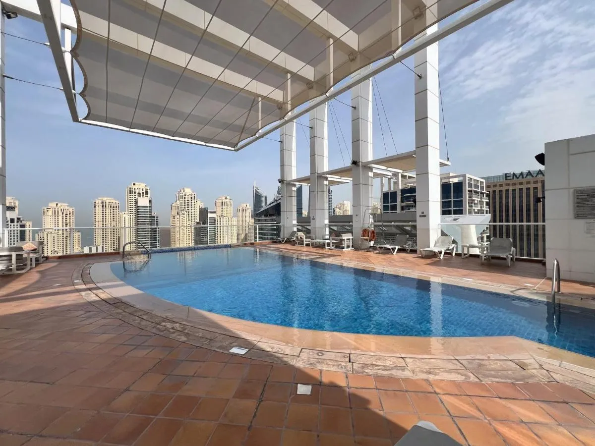 Image 3 of Frank Porter – La Riviera Tower