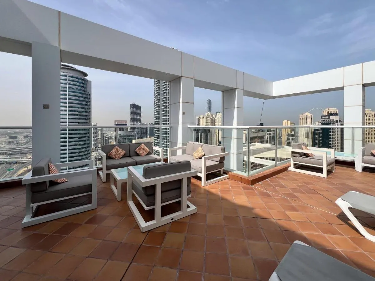 Image 6 of Frank Porter – La Riviera Tower