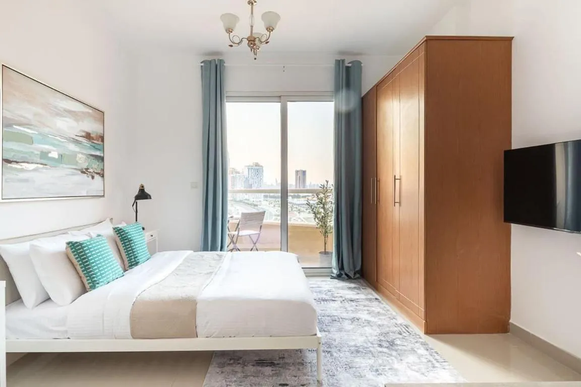 Image of Frank Porter – Lakeside Tower D