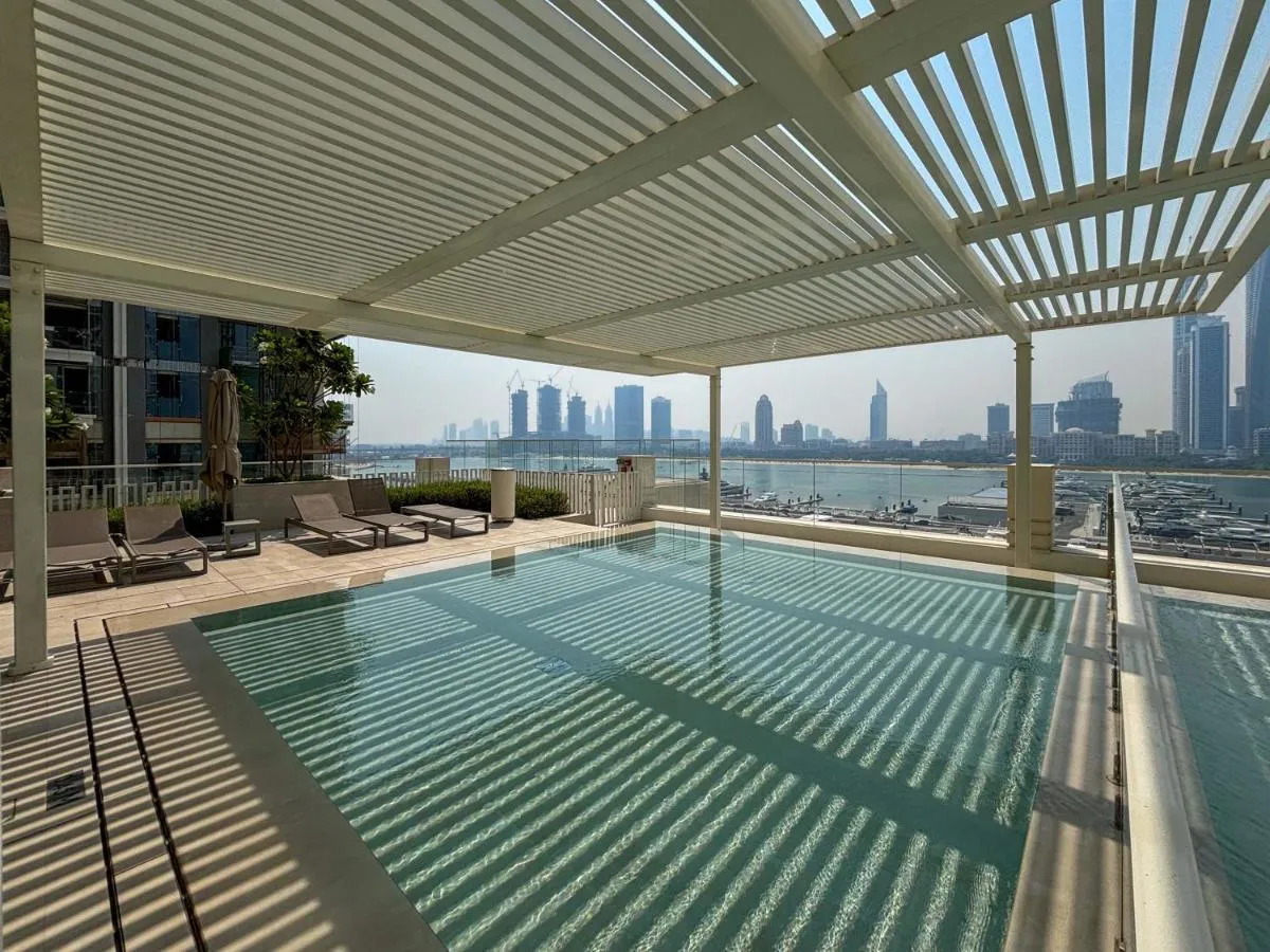 Image 3 of Frank Porter – Marina Vista Tower 2
