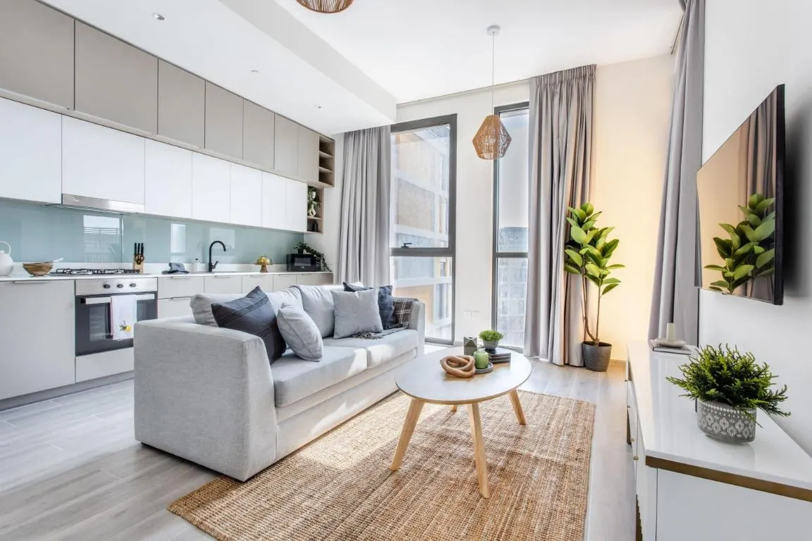 Image of Frank Porter – Noor 3 Midtown