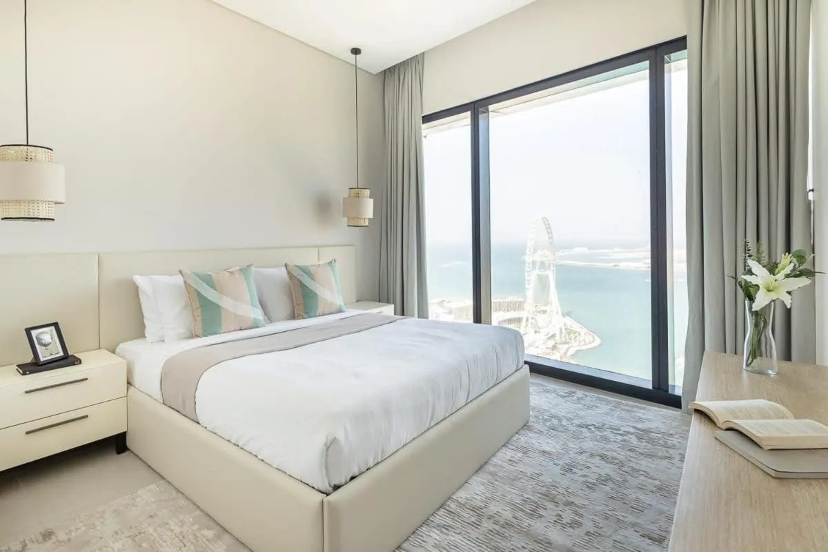 Image 1 of Frank Porter – The Address JBR