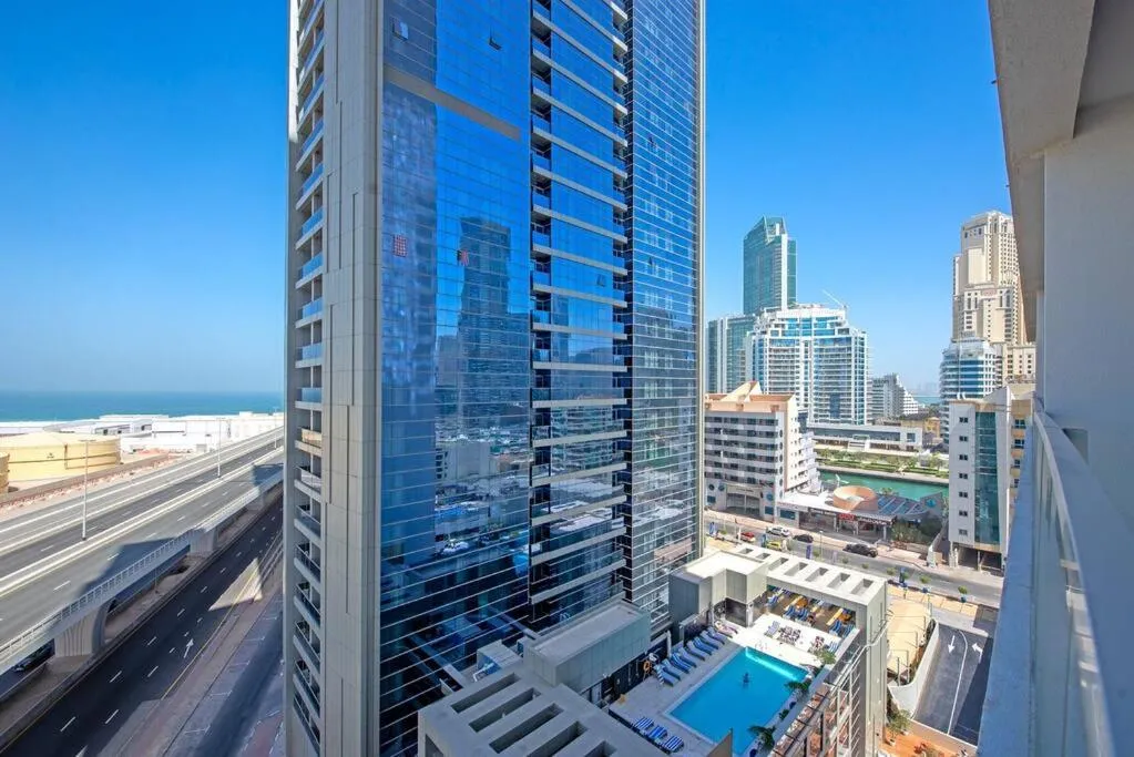 Image 6 of Funky STUDIO Dubai Marina outstanding facilities
