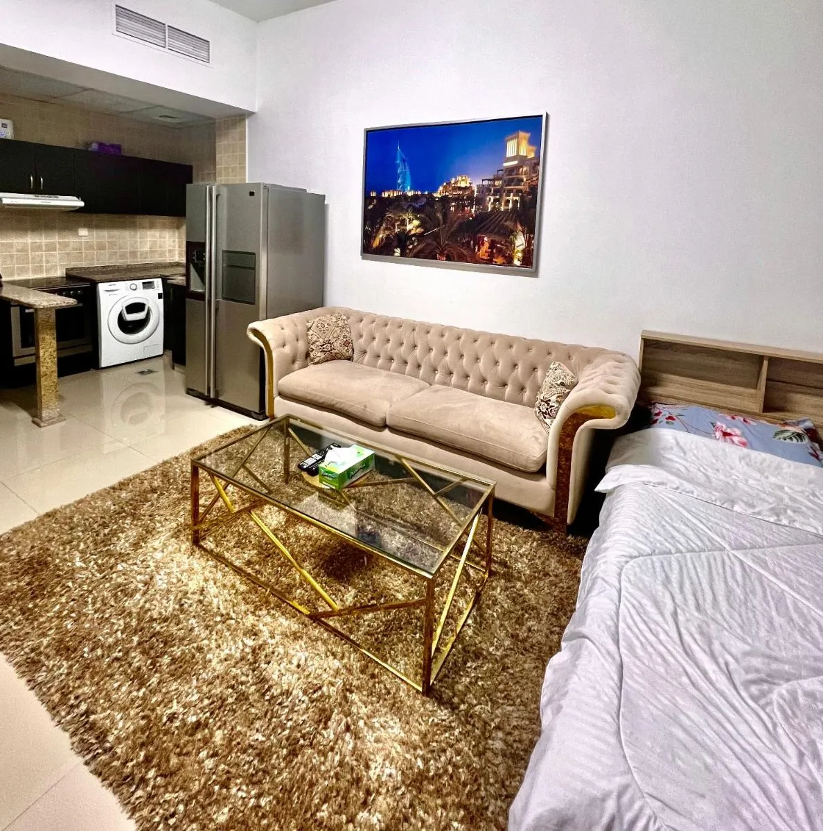 Image 1 of Furnished Studio Apartment in Marina
