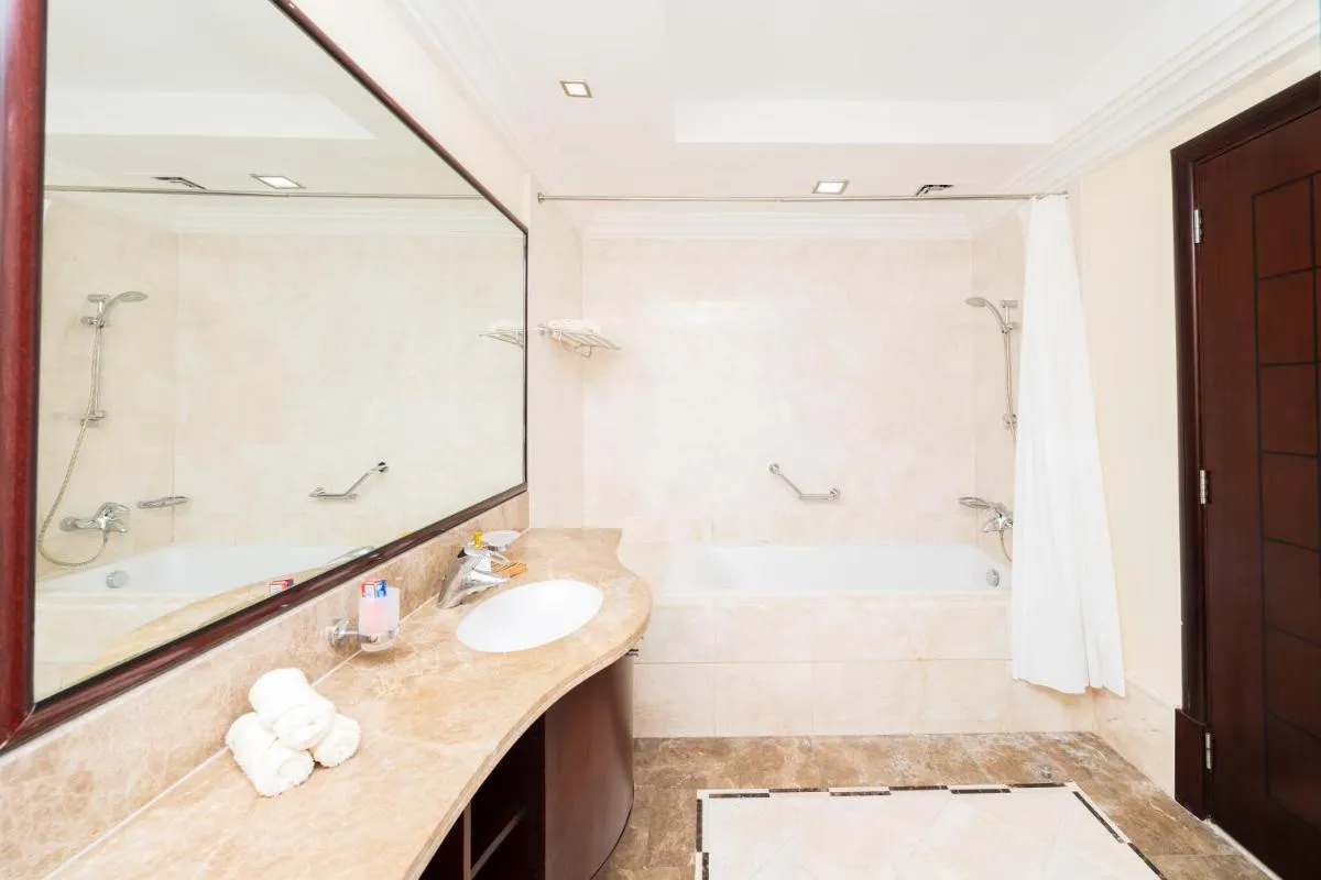 Image 6 of Grandeur Resort Palm Jumeirah Beachfront & Pool