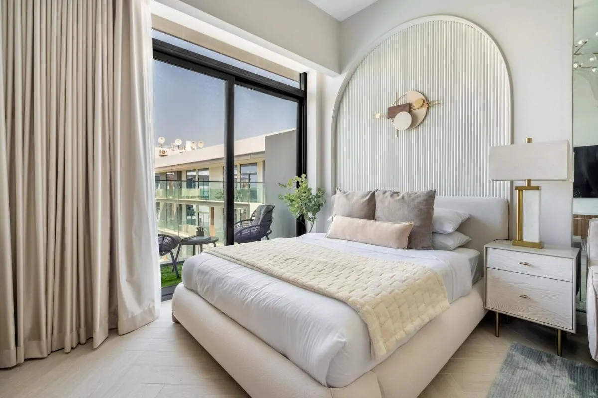Image 3 of GuestReady – Oxford’s Pool View Serenity