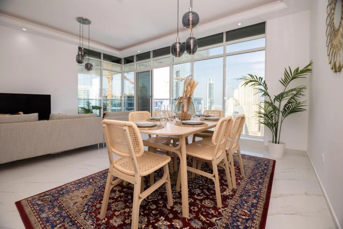 Image 4 of HiGuests – Deluxe Apt With Incredible Panoramic Marina Views