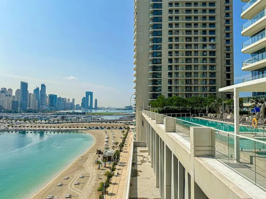 Image 6 of HiGuests – Emaar Beachfront Haven with Majestic Marina Views