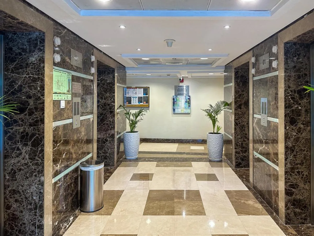 Image 6 of HiGuests – Lake-view Studio in Vibrant Area in JLT