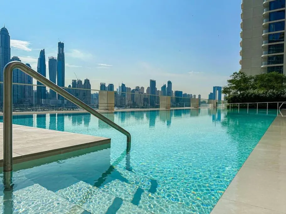 Image of HiGuests – Marina Vista Tower 2