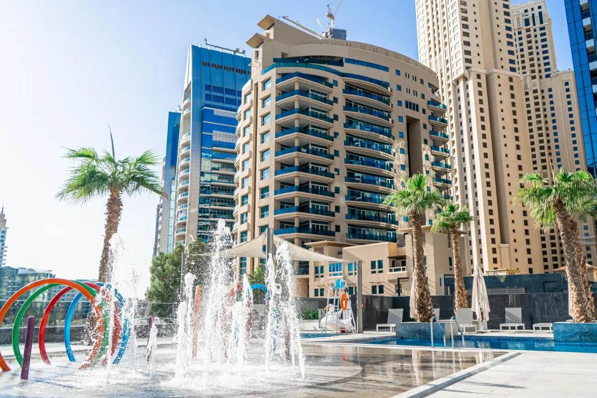 Image 6 of HiGuests – Spacious Apt for 5 With Spectacular Marina Views