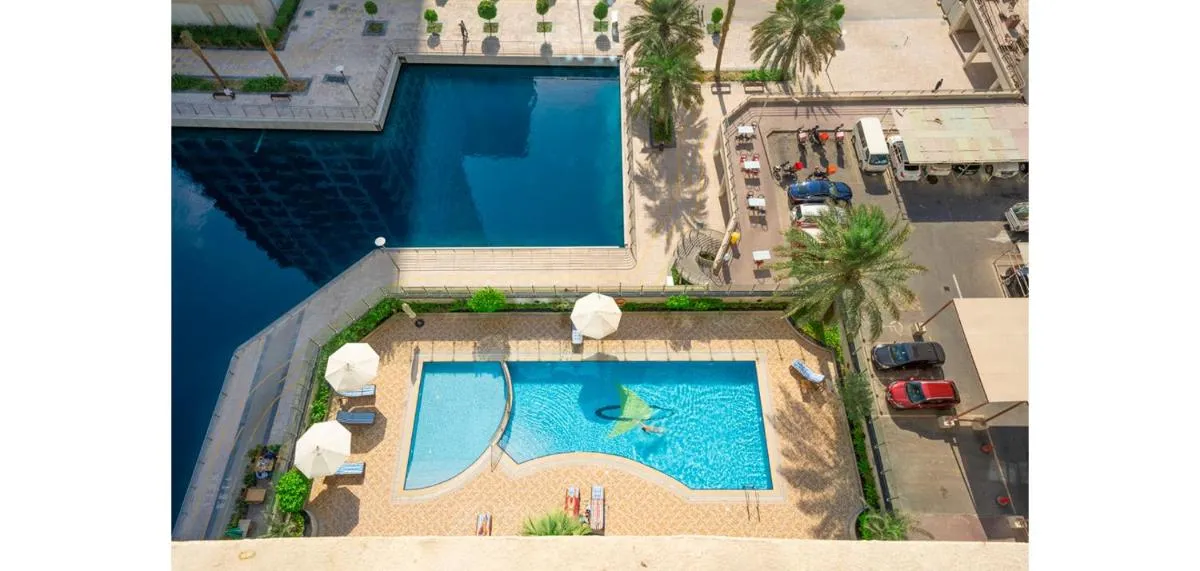 Image 3 of HomesGetaway -Fanciful 1BR Apartment in JLT Lake View