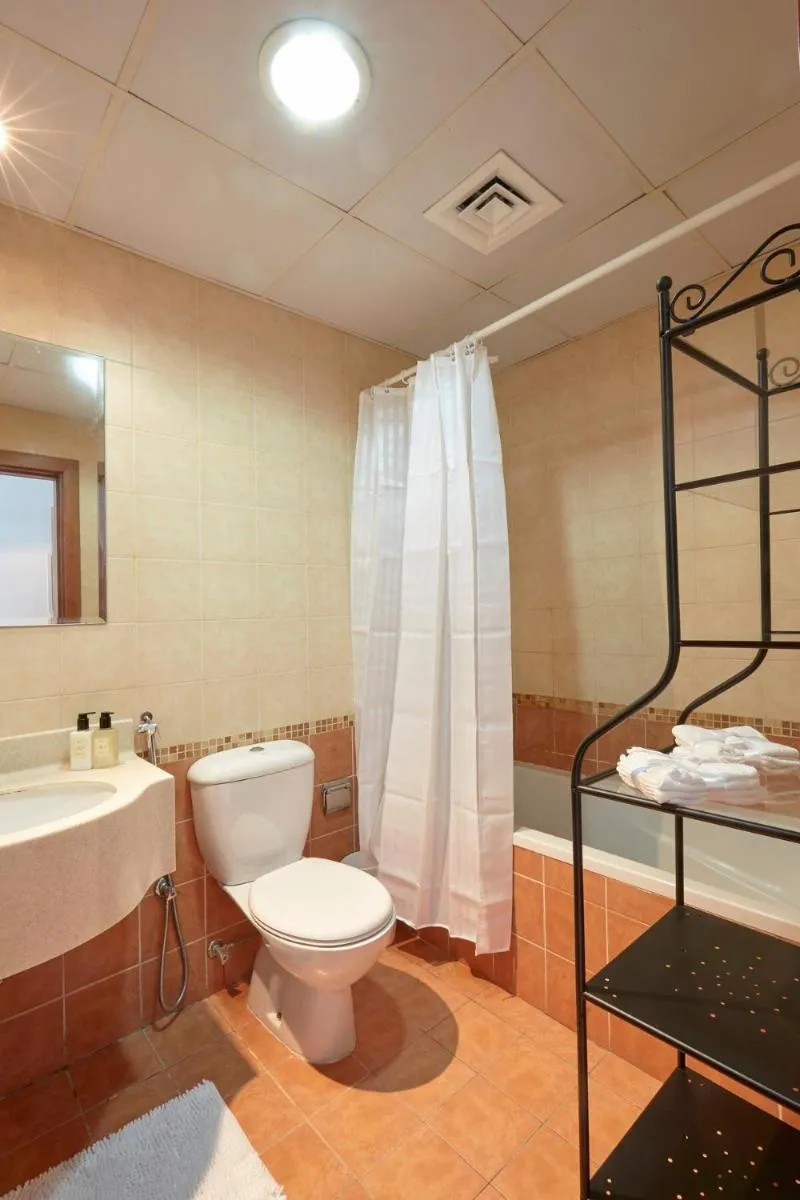 Image 3 of I’m really cute & can sleep 3 in Marina View A, Dubai Marina