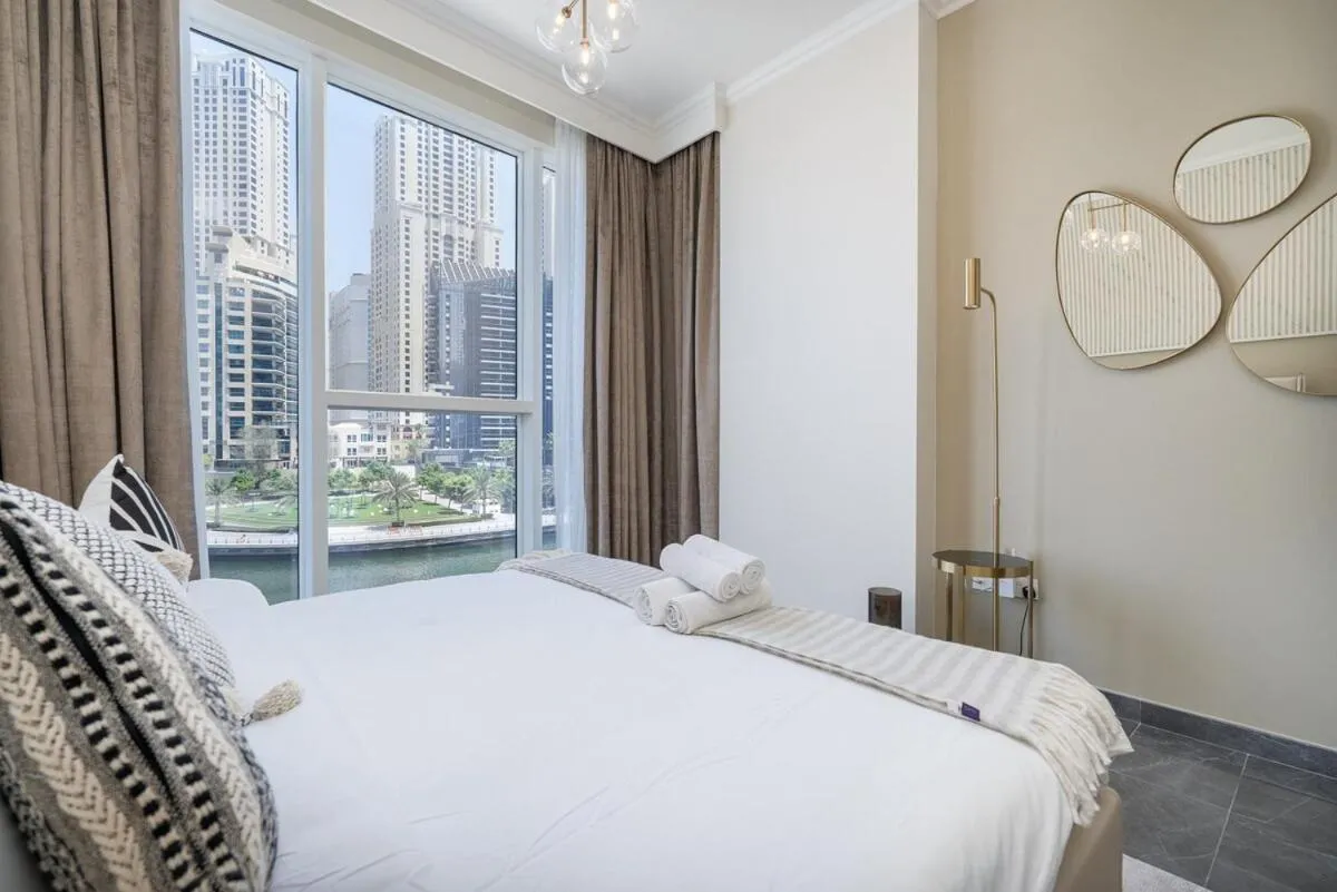 Image 4 of Incredible 3-bed with Dubai Marina views!