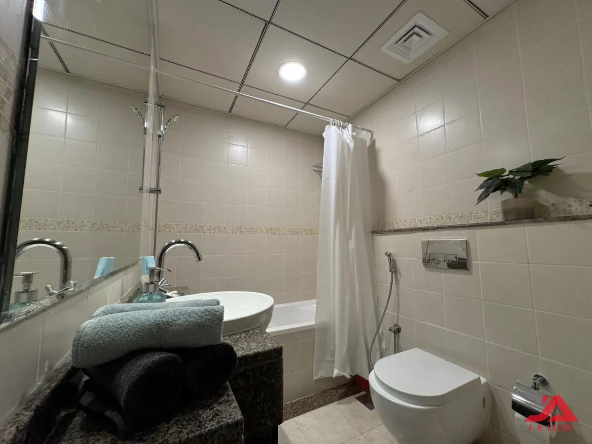 Image 2 of J A LUXE Cozy Marina View Studio in Dubai