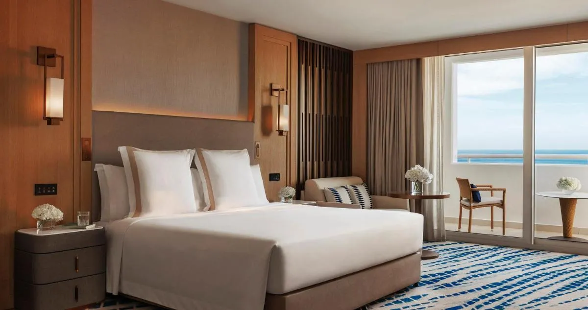 Image 2 of Jumeirah Beach Hotel Dubai