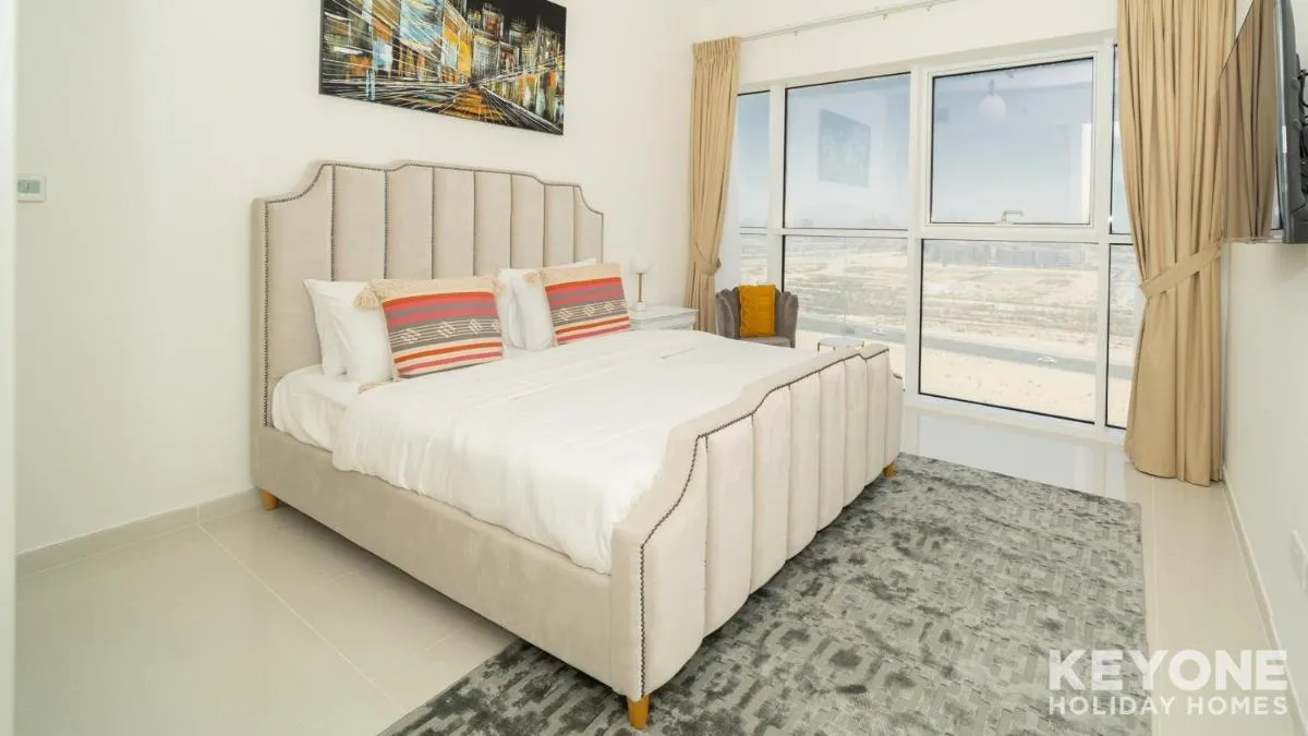 Image 1 of KeyOne – 1BR in Carson Tower