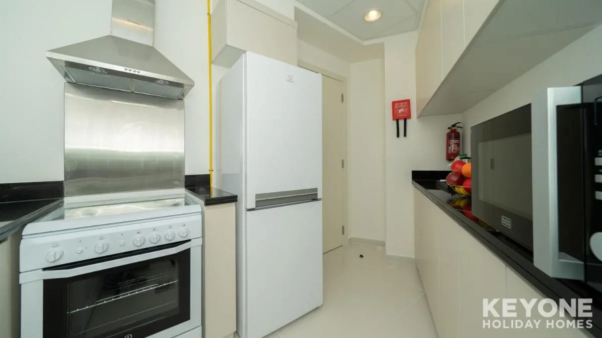 Image 4 of KeyOne – 1BR in Carson Tower