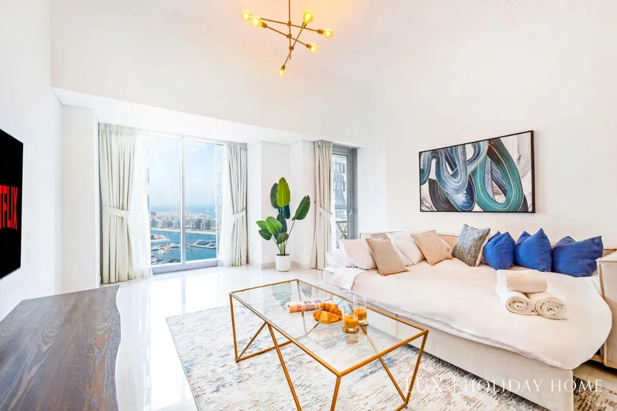Image 1 of LUX Cayan Superior Suite 3 in Dubai Marina
