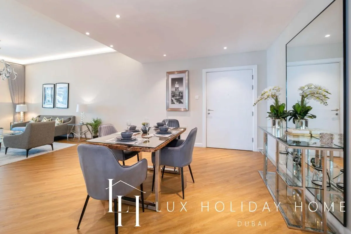Image 4 of LUX The Marina Sea View Suite 2
