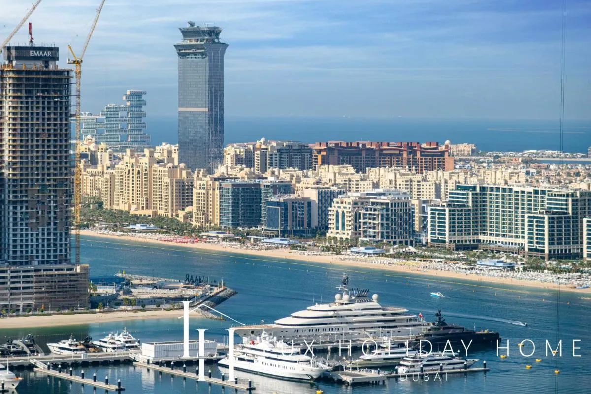 Image 6 of LUX The Marina Sea View Suite 2