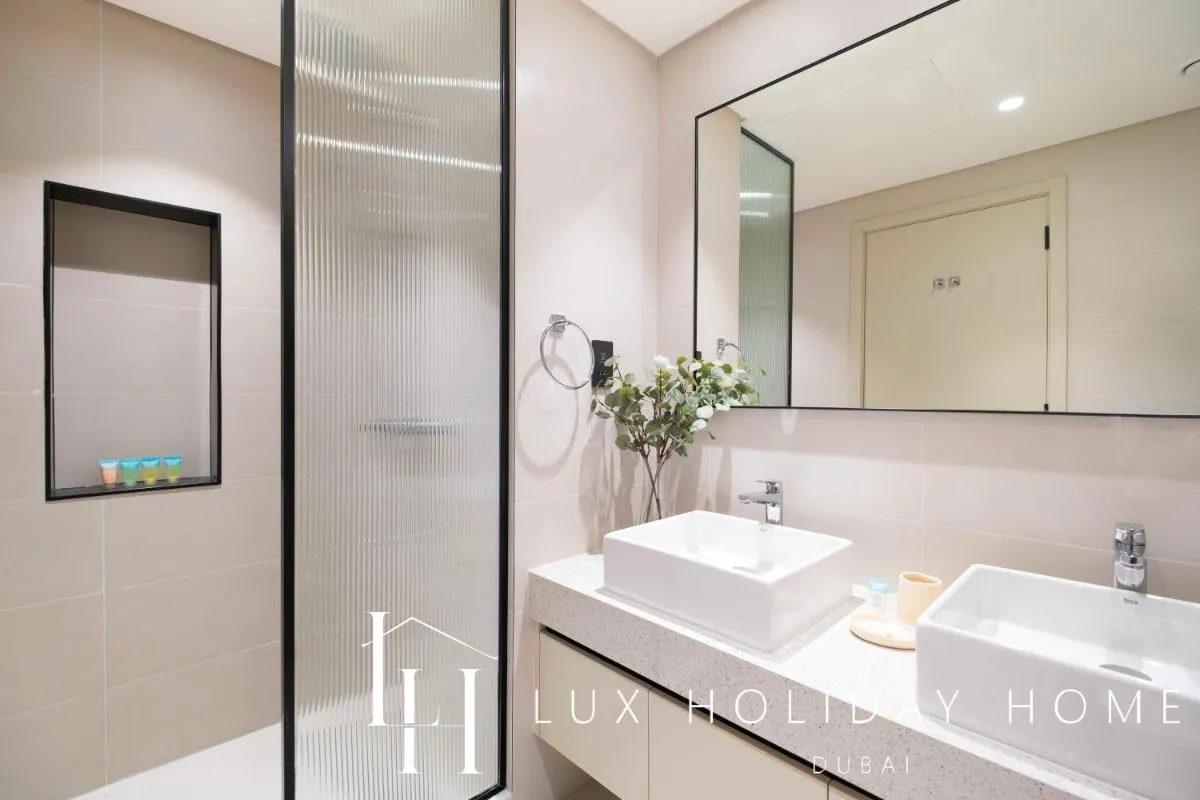Image 2 of LUX The Marina Vista Beachfront Suite