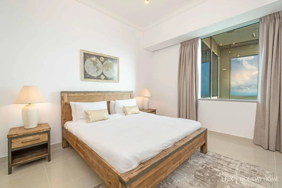 Image 1 of LUX The Sky View Suite Dubai Marina