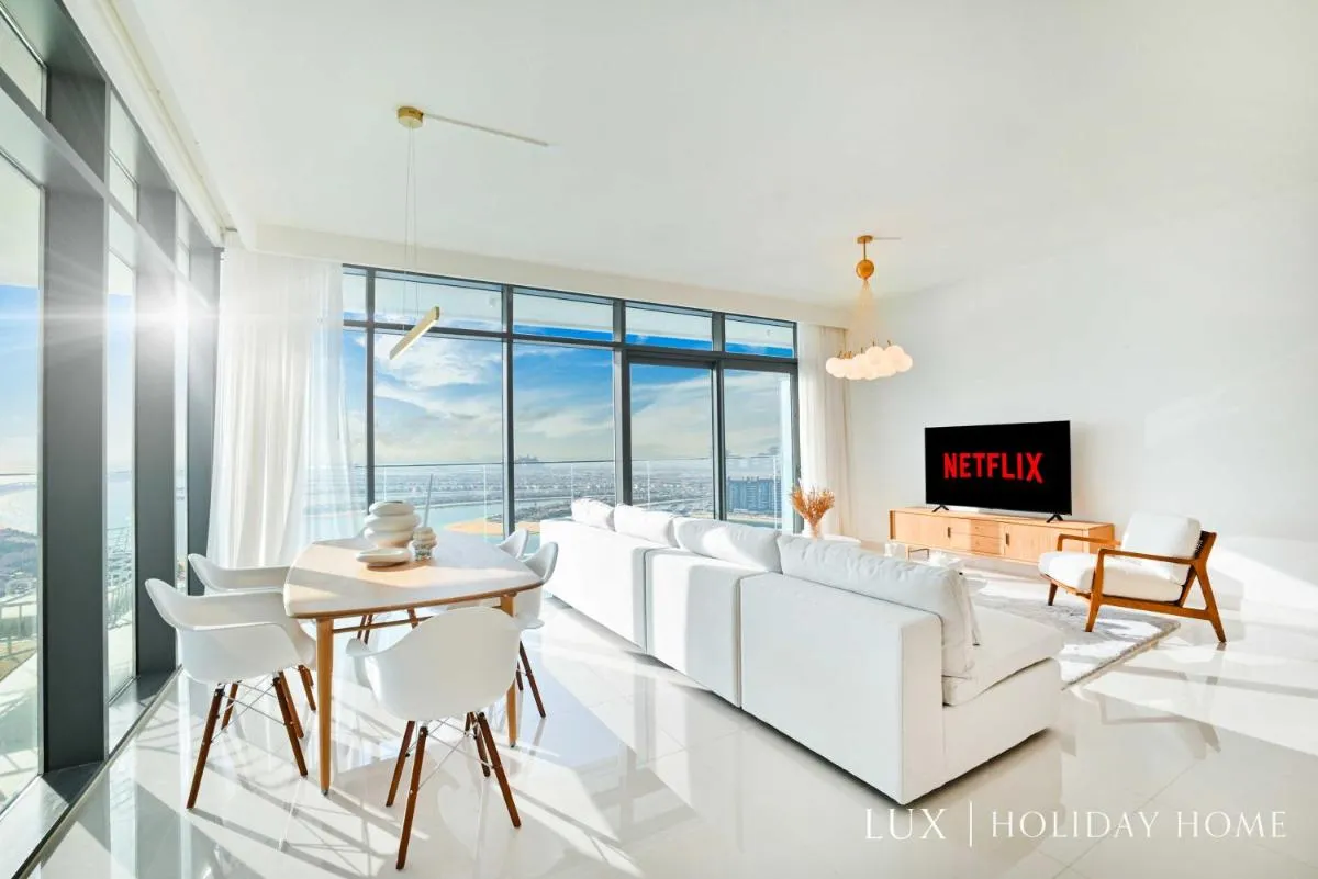 Image 6 of LUX The ULTRA Luxury Palm Dubai Eye View Suite