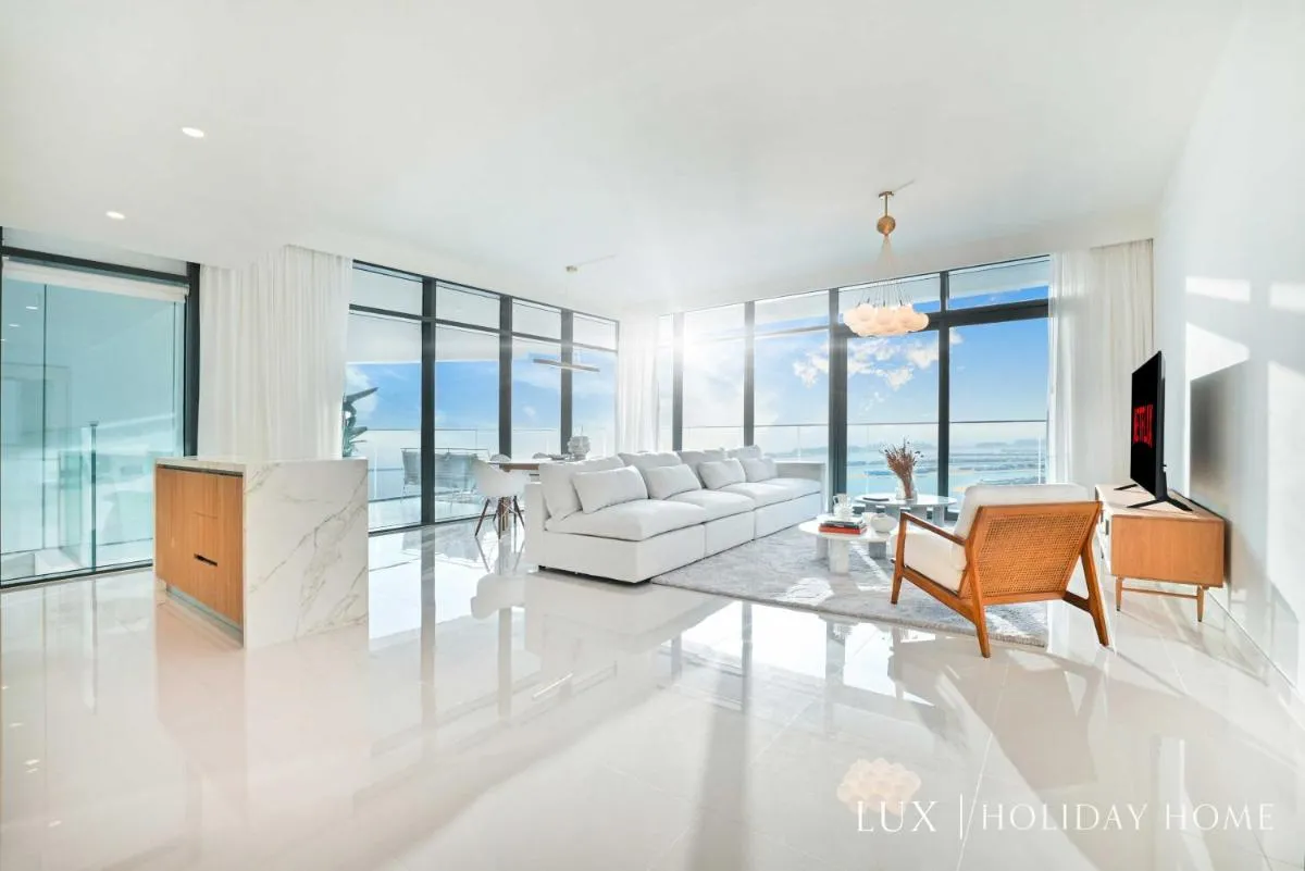 Image 4 of LUX The ULTRA Luxury Palm Dubai Eye View Suite
