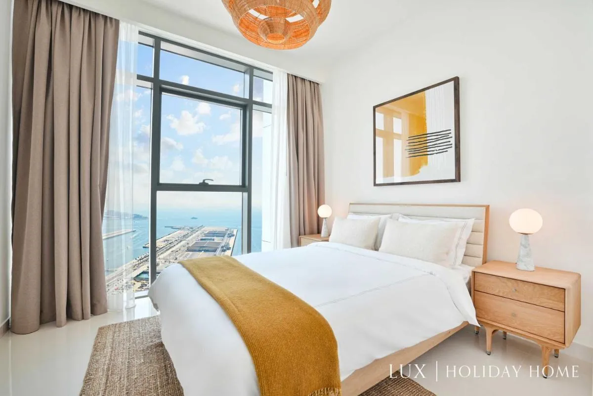 Image 5 of LUX The ULTRA Luxury Palm Dubai Eye View Suite