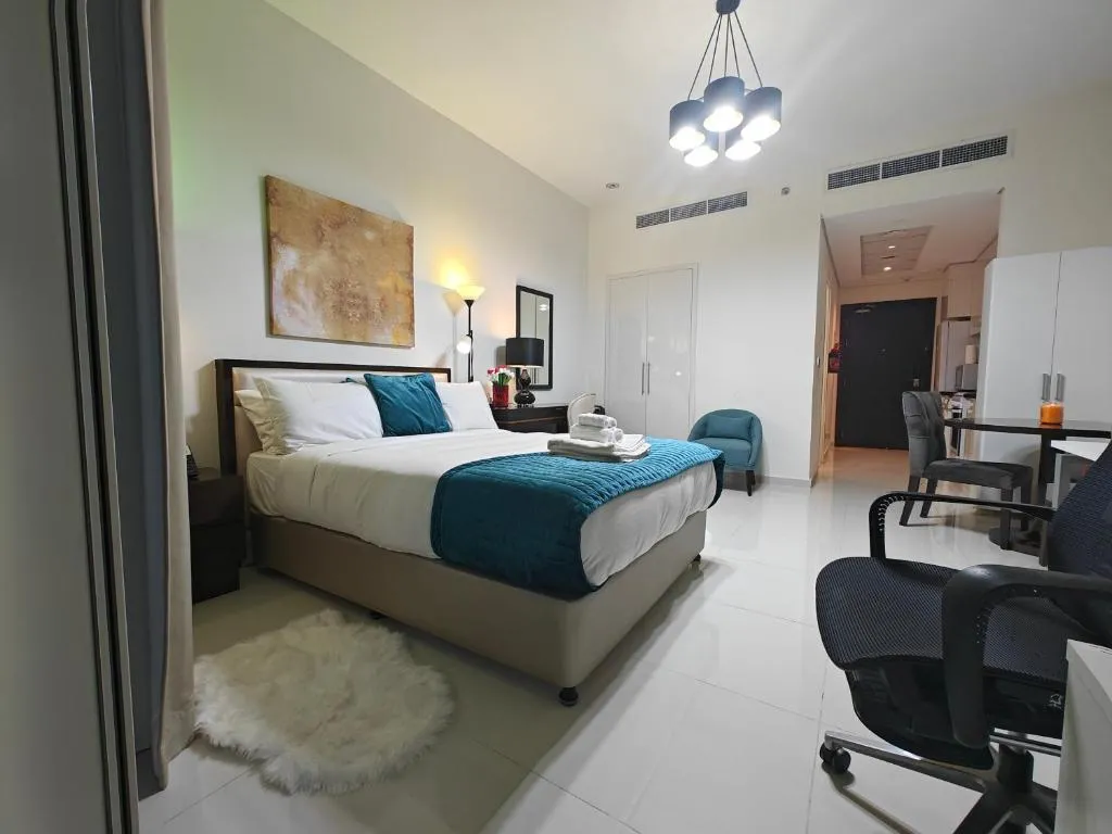 Image of LeModCasa: Smart, modern studio in JVC