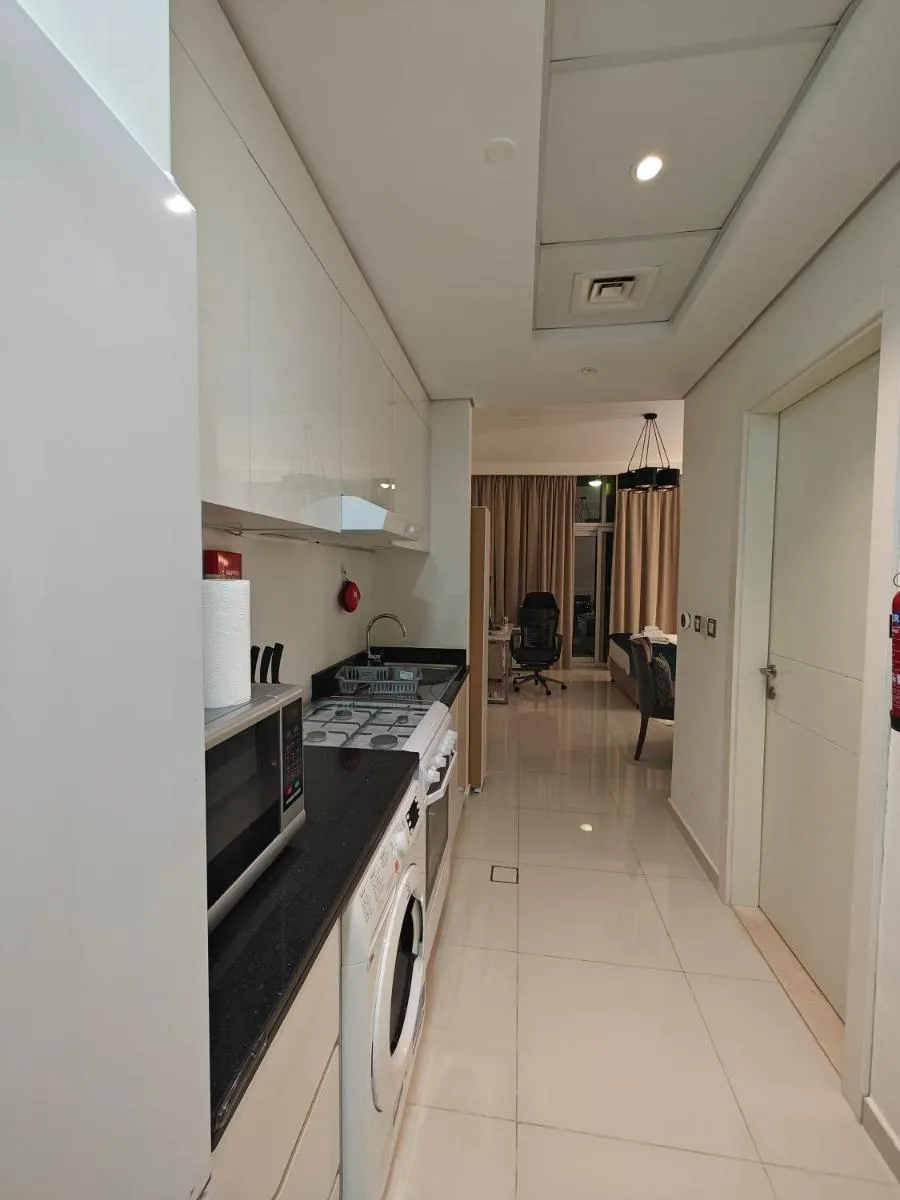 Image 4 of LeModCasa: Smart, modern studio in JVC