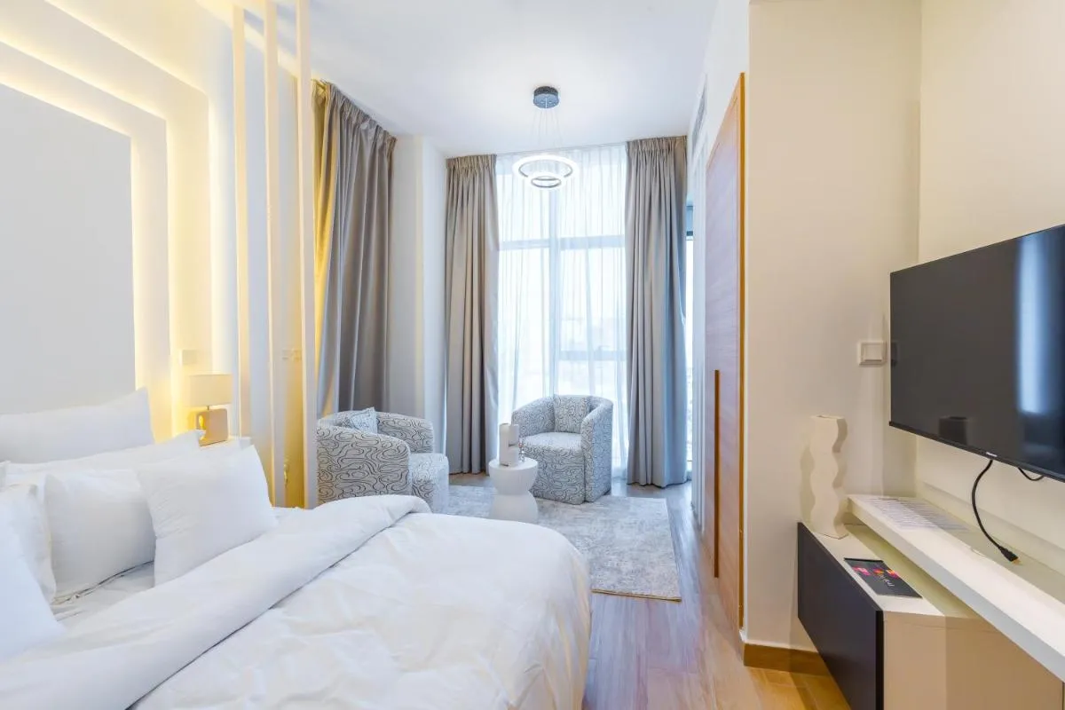 Image 6 of Le Villa-Joie !Bright Studio Apartment!
