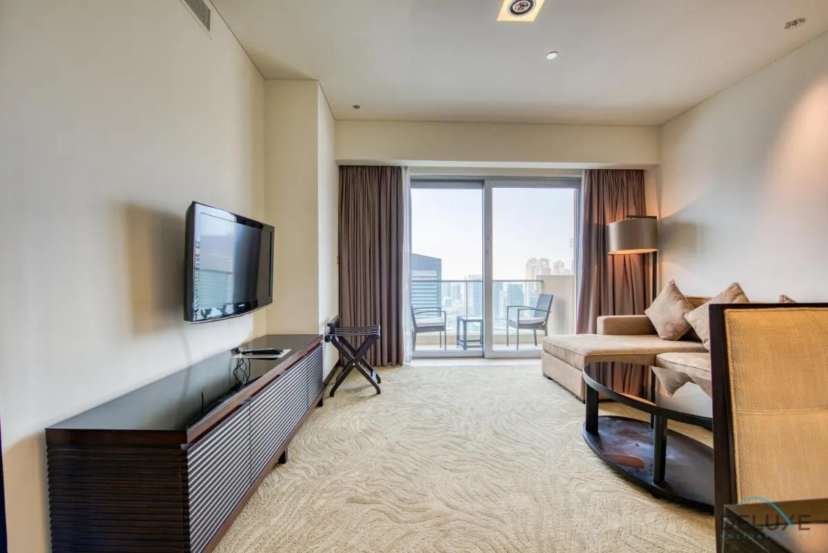 Image 4 of Lush 1 BR at The Address Residences Dubai Marina by Deluxe Holiday Homes