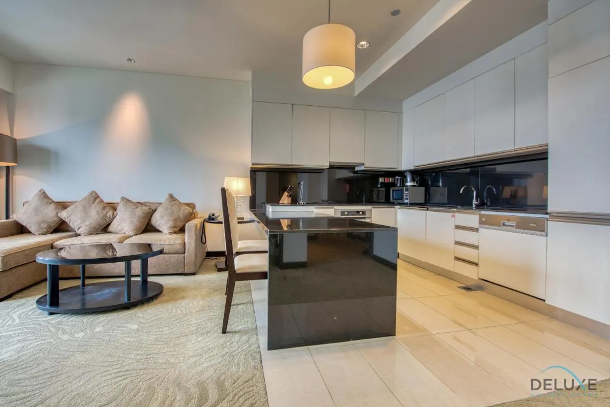 Image 3 of Lush 1 BR at The Address Residences Dubai Marina by Deluxe Holiday Homes